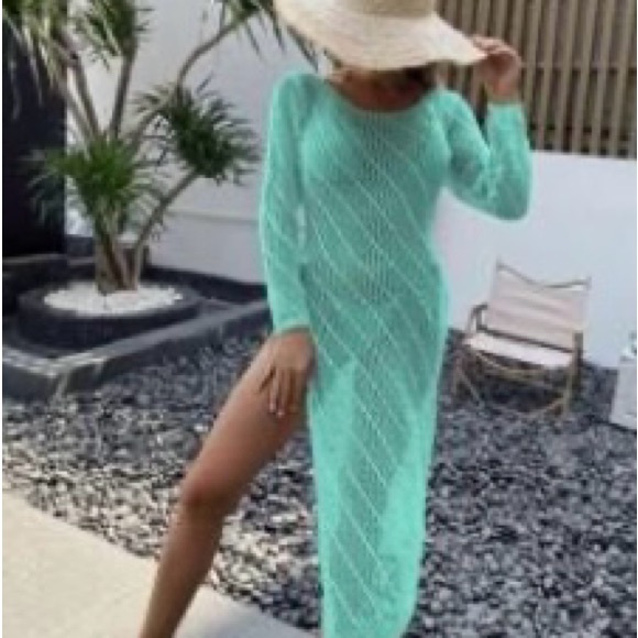 Dresses & Skirts - 💛💚Mint Green Knit Cover-Up/ Beach Dress with Stretch. Like Brand New.